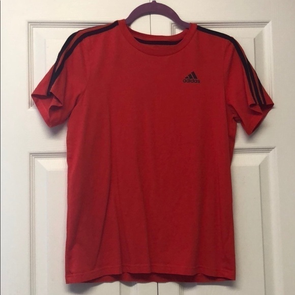 adidas Tops - Red Adidas Short Sleeve T-Shirt🔴⚫️